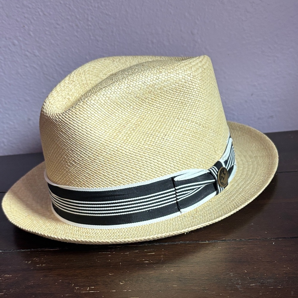 New Goorin Bros Cream Straw Fedora with Black & White Band Size Medium